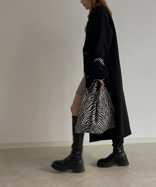 Avvenente(アベネンテ)の「【Avvenente】ロングチェスターコート(チェスターコート・レディース・グレー/ブラック/ダークグリーン・FREE)」の17枚目の写真