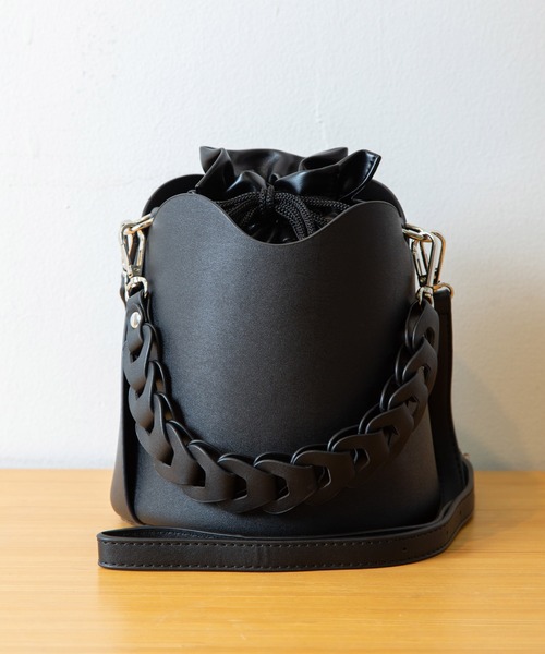 Munich（ミューニック）の「WEB限定　フェイクレザー2wayミニバッグ（ショルダーバッグ・レディース・ホワイト/ベージュ/ブラック/バイオレット・FREE）」の3枚目の写真