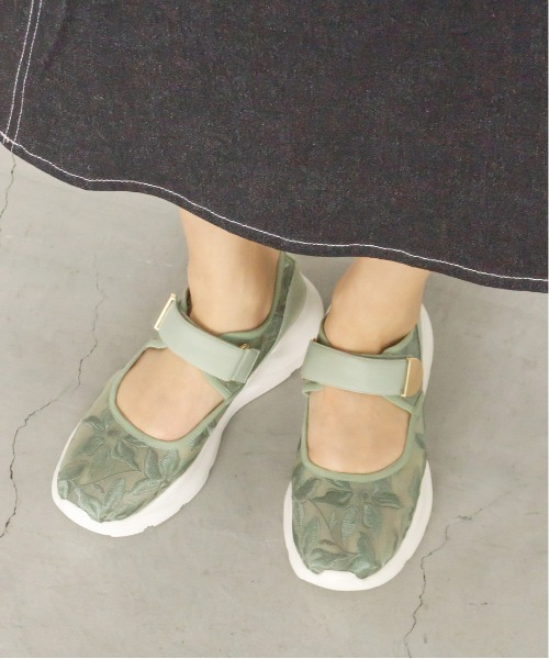 RANDA(ランダ)の「ストレスフリー/刺繍デザインスニーカー(スニーカー・レディース・ブラック/グリーン/クリーム・M/LL/L/S)」の10枚目の写真