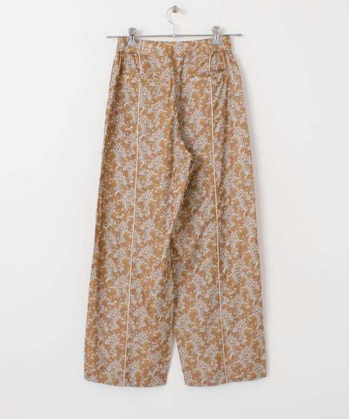 SENSE OF PLACE by URBAN RESEARCH（センスオブプレイスバイアーバンリサーチ）の「アートフラワーパイピングパンツ（その他パンツ・レディース・イエロー系その他/ブラック系その他・SMALL/MEDIUM）」の22枚目の写真