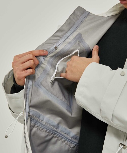 CITY TOKYO（シティトウキョウ）の「TOKYO TEX 2WAYコート〈防水・透湿〉（マウンテンパーカー・メンズ・ブラック/オフホワイト・FREE）」の16枚目の写真