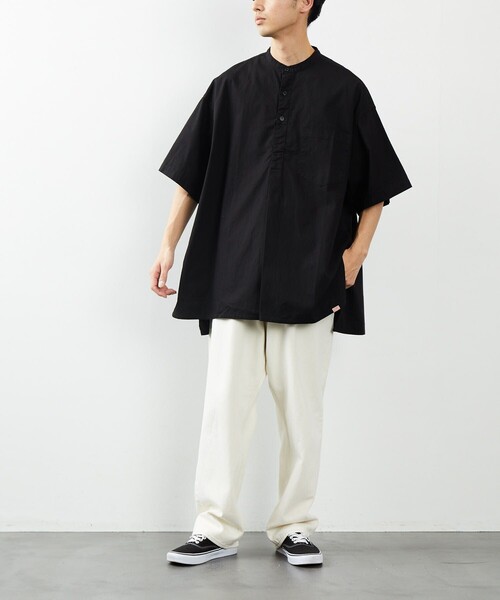 HINSON（ヒンソン）の「HINSON/ヒンソン ノーカラー グランパシャツ ショートスリーブ/ノーカラー/プルオーバー（シャツ/ブラウス・メンズ・ホワイト/ブラック/オフホワイト/ホワイト系その他/ブラック系その他・MEDIUM/LARGE）」の12枚目の写真