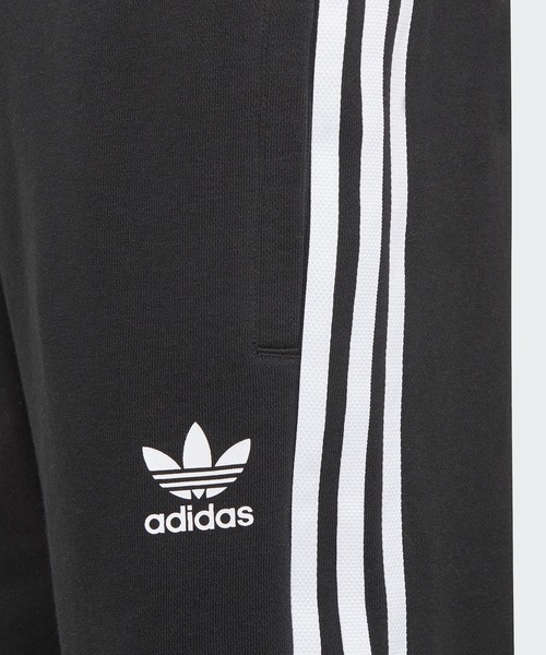 adidas(アディダス)の「アディカラー ショーツ / アディダスオリジナルス(キッズ/子供用)(その他パンツ・キッズ・ブラック×ホワイト・140/150/160/170/130)」の4枚目の写真