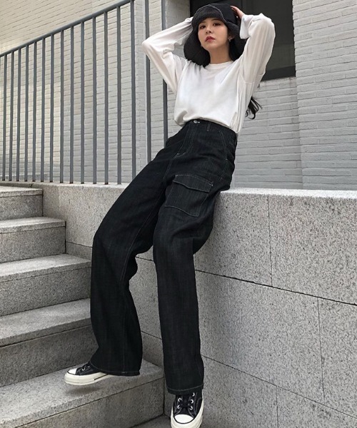 Opinion korean town(オピニオン コリアン タウン)の「90's BUGGY BLACK DENIM(デニムパンツ・レディース・ブラック・S/M)」の2枚目の写真