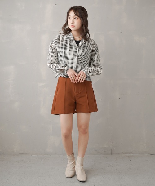 SPINNS（スピンズ）の「ギンガムチェック ショート丈ロングスリーブシャツ（シャツ/ブラウス・レディース・ホワイト/ブラック/ブルー・ONESIZE）」の7枚目の写真