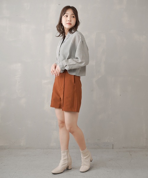 SPINNS（スピンズ）の「ギンガムチェック ショート丈ロングスリーブシャツ（シャツ/ブラウス・レディース・ホワイト/ブラック/ブルー・ONESIZE）」の15枚目の写真