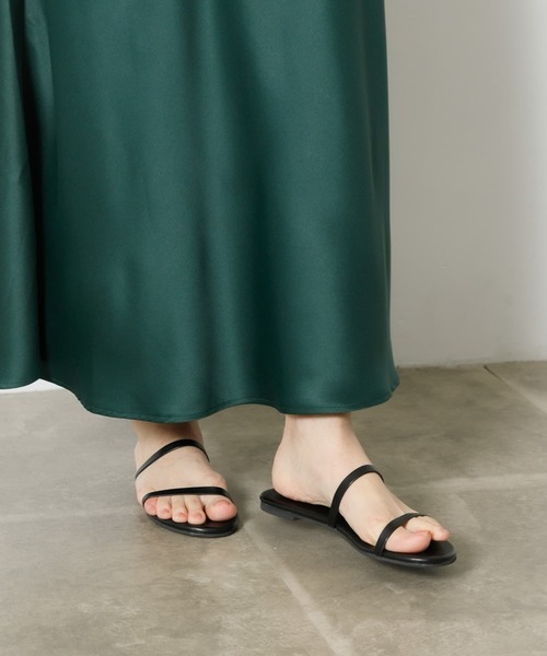 URBAN RESEARCH Sonny Label（アーバンリサーチサニーレーベル）の「ツーラインサンダル（サンダル・レディース・ブラック/ブラウン/アイボリー・SMALL/MEDIUM/LARGE）」の6枚目の写真
