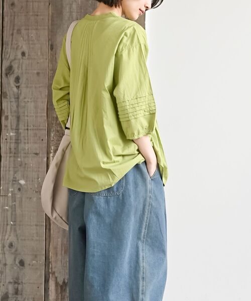 rps（アールピーエス）の「ピンタックＶネック７分袖ブラウス（シャツ/ブラウス・レディース・チャコールグレー/ブラック/オフホワイト/マスタード/カーキ/グリーン系その他/ブルー・M/フリー）」の17枚目の写真