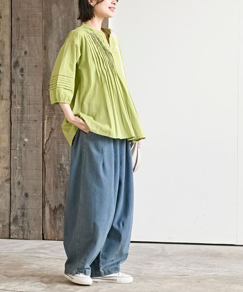 rps（アールピーエス）の「ピンタックＶネック７分袖ブラウス（シャツ/ブラウス・レディース・チャコールグレー/ブラック/オフホワイト/マスタード/カーキ/グリーン系その他/ブルー・M/フリー）」の18枚目の写真