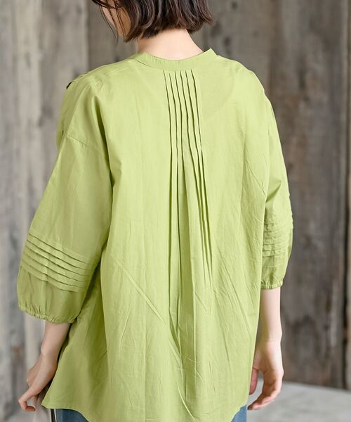 rps（アールピーエス）の「ピンタックＶネック７分袖ブラウス（シャツ/ブラウス・レディース・チャコールグレー/ブラック/オフホワイト/マスタード/カーキ/グリーン系その他/ブルー・M/フリー）」の9枚目の写真