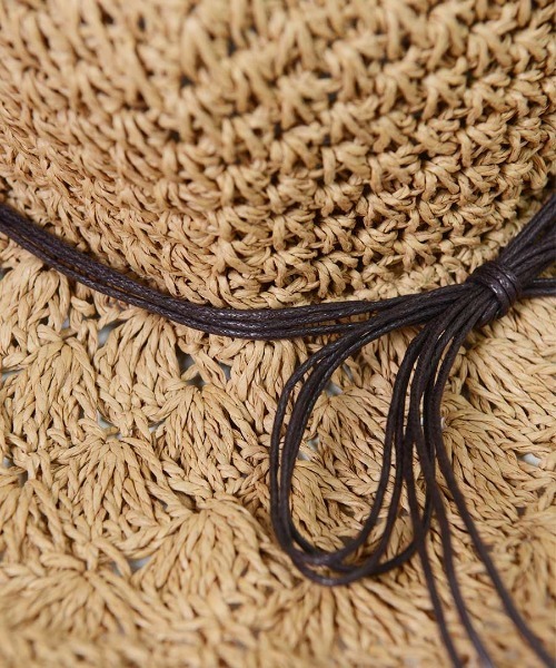 shopnikoniko(ショップニコニコ)の「クロシェ編みペーパー麦わら帽子(ハット・レディース・ブラウン/アイボリー・フリー)」の5枚目の写真