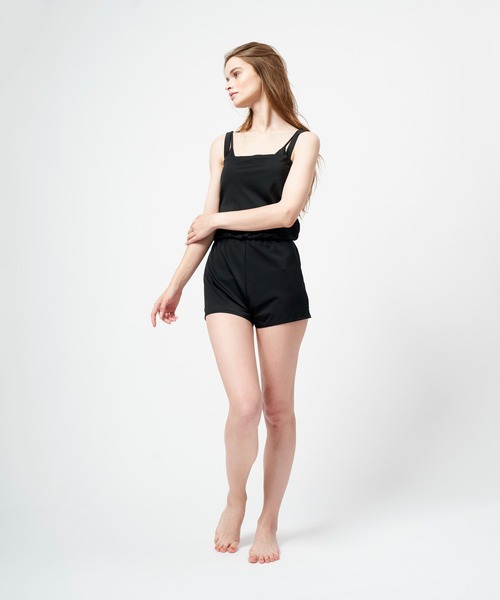 GUACAMOLE（ガカモレ）の「SQUARE NECK PLAYSUIT（ラッシュガード・レディース・ブラック・M/L）」の6枚目の写真