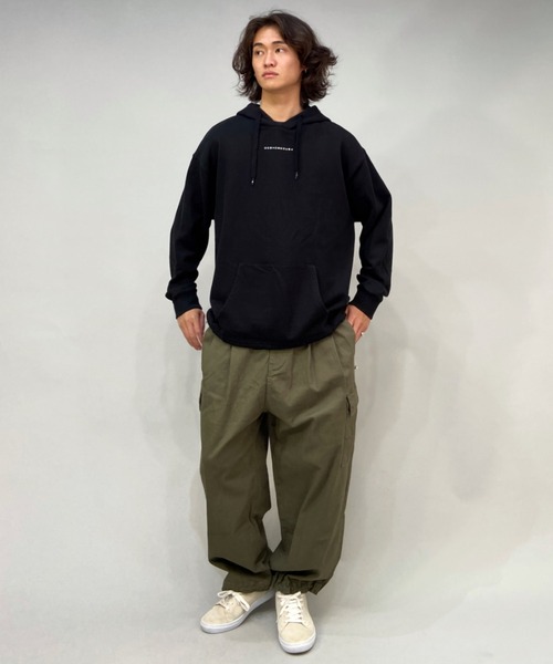 DC（ディーシー）の「DC/ディーシー ビッグシルエット バックプリントパーカー DPO224057（パーカー・メンズ・ホワイト/ブラック・M/L/XL）」の19枚目の写真