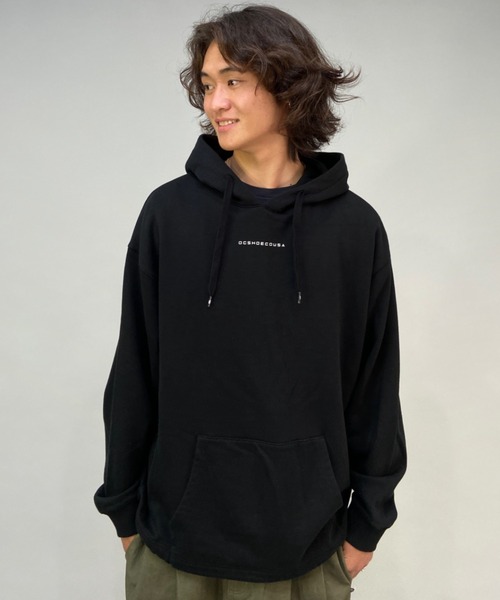 DC（ディーシー）の「DC/ディーシー ビッグシルエット バックプリントパーカー DPO224057（パーカー・メンズ・ホワイト/ブラック・M/L/XL）」の13枚目の写真