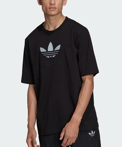 adidas（アディダス）の「アディダス4D Cush Tシャツ