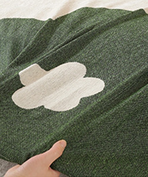 aimoha（アイモハ）の「【丸洗いOK！】大花柄のソファーカバー/ブランケット（ブランケット・レディース・ベージュ/オフホワイト/カーキ/イエロー/オレンジ/グリーン・FREE）」の16枚目の写真