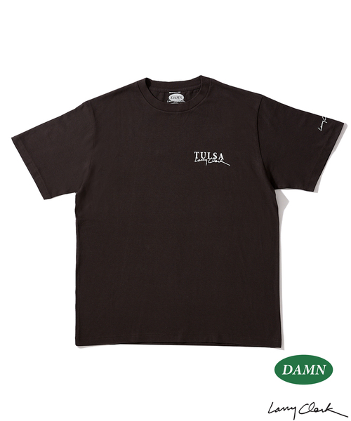 JOURNAL STANDARD(ジャーナルスタンダード)の「【DAMN×JOURNAL STANDARD】Girl Tulsa TEE(Tシャツ/カットソー・メンズ・ホワイト/ブラック・MEDIUM/LARGE/X-LARGE)」の8枚目の写真