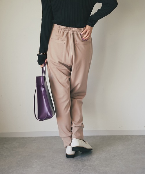 un dix cors(アンディコール)の「大人のリラックスパンツ ジョガーパンツ(その他パンツ・レディース・ライトグレー/ネイビー/キャメル・FREE)」の19枚目の写真