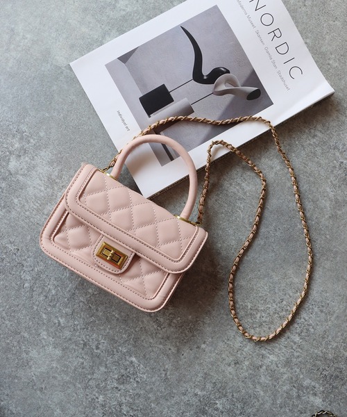 BLUEEAST（ブルーイースト）の「キルティングチェーンショルダーバッグ（ショルダーバッグ・レディース・ブラック/ピンク/パープル・FREE）」の17枚目の写真