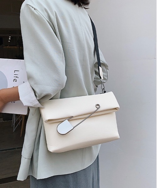 Burner(バーナー)の「【OKUOKU 0909】safety pin モチーフ 2WAYショルダーバッグ / oku-bag-532-30(ショルダーバッグ・レディース・その他2/その他1/その他3・FREE)」の3枚目の写真