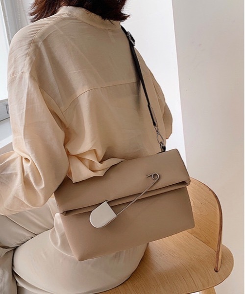 Burner(バーナー)の「【OKUOKU 0909】safety pin モチーフ 2WAYショルダーバッグ / oku-bag-532-30(ショルダーバッグ・レディース・その他2/その他1/その他3・FREE)」の11枚目の写真