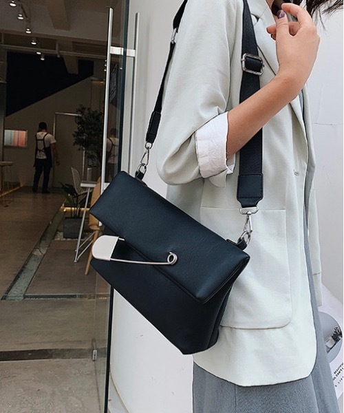 Burner(バーナー)の「【OKUOKU 0909】safety pin モチーフ 2WAYショルダーバッグ / oku-bag-532-30(ショルダーバッグ・レディース・その他2/その他1/その他3・FREE)」の16枚目の写真
