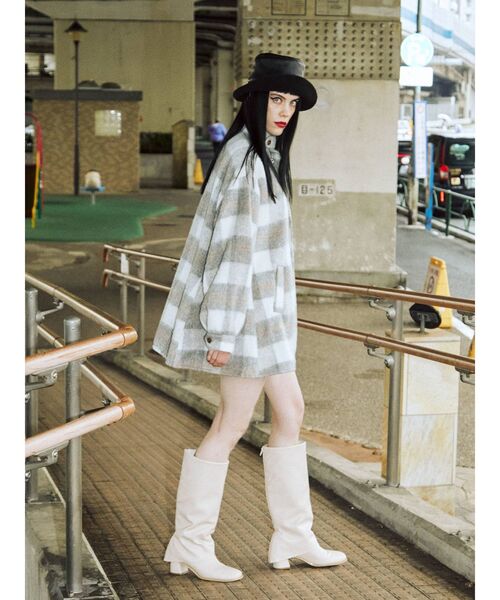 jouetie（ジュエティ）の「フレアスライバーコート（その他アウター・レディース・ライトブルー/ブラック/オフホワイト/グリーン・MEDIUM）」の17枚目の写真