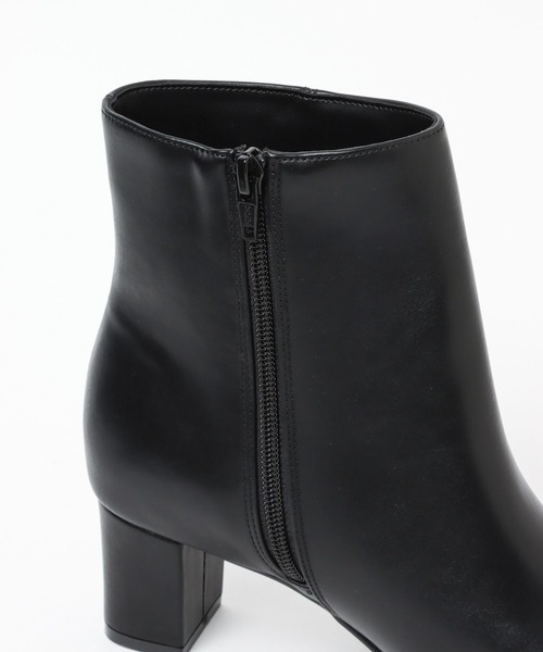 LEPSIM（レプシィム）の「キレイめヒールブーツ　123119（ブーツ・レディース・アイボリー/ブラック・LARGE/MEDIUM）」の19枚目の写真