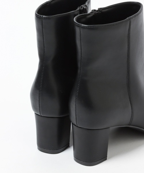 LEPSIM（レプシィム）の「キレイめヒールブーツ　123119（ブーツ・レディース・アイボリー/ブラック・LARGE/MEDIUM）」の22枚目の写真