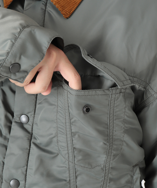 Alpha Industries（アルファインダストリーズ）の「【ALPHA / アルファ】別注 TRUCKER JACKET（ミリタリージャケット・メンズ・グレー/ブラック・LARGE/SMALL/MEDIUM）」の17枚目の写真