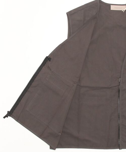 FOG ESSENTIALS(エフオージーエッセンシャルズ)の「WORK VEST(ベスト・メンズ・ベージュ/ブラック・M/L)」の5枚目の写真