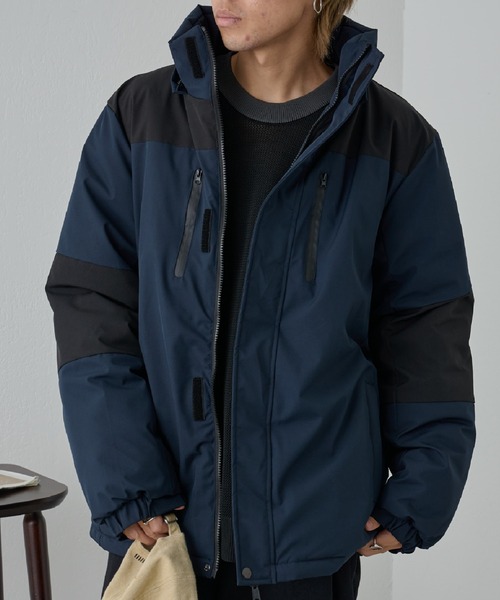 COLONY 2139（コロニートゥーワンスリーナイン）の「撥水キリカエ中綿ジャケット（ダウンベスト・メンズ・ブラック/カーキ/グレー/ベージュ/ネイビー/ホワイト・MEDIUM/LARGE/X-LARGE）」の6枚目の写真