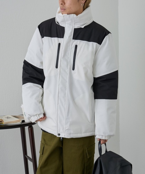 COLONY 2139（コロニートゥーワンスリーナイン）の「撥水キリカエ中綿ジャケット（ダウンベスト・メンズ・ブラック/カーキ/グレー/ベージュ/ネイビー/ホワイト・MEDIUM/LARGE/X-LARGE）」の14枚目の写真