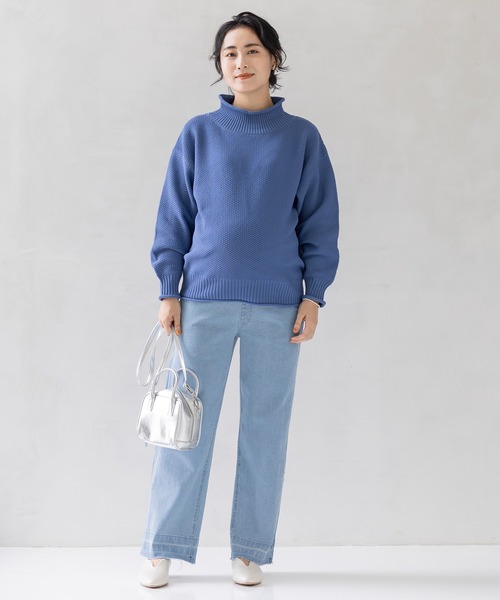 フェリシモMama(フェリシモママ)の「Moredde マタニティ・産後使える ウエストクロス仕様の伸びやかワイドデニムパンツ(マタニティウェア/グッズ・レディース・ライトブルー/ダークブルー・3/2/1)」の22枚目の写真