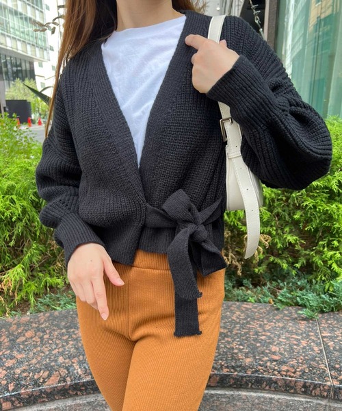 Twinkle;pm(トゥインクルピーエム)の「サイドリボンニットカーディガン(カーディガン/ボレロ・レディース・オフホワイト/ブラック/ベージュ・FREE)」の6枚目の写真