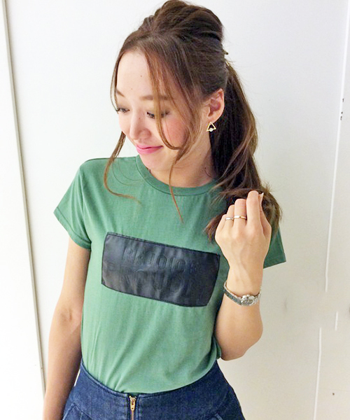 VENCEEXCHANGE(ヴァンスエクスチェンジ)の「ロゴ型押しアップリケT (Tシャツ/カットソー・レディース・ホワイト/グレー/イエロー/その他32・MEDIUM)」の4枚目の写真