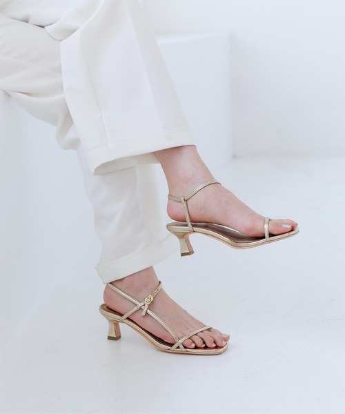 UR'S（ユアーズ）の「ナローアンクルストラップサンダル（サンダル・レディース・ブラック/アイボリー/ブラウン/ゴールド・S/M/L/LL）」の12枚目の写真