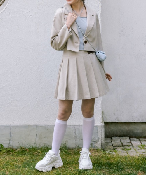 OLIVE des OLIVE(オリーブデオリーブ)の「【WEB限定カラー有】袖スリットテーラードジャケット(テーラードジャケット・レディース・ブラック/クリーム/ブラウン/ベージュ/ネイビー/ライトベージュ/サックスブルー・FREE)」の8枚目の写真