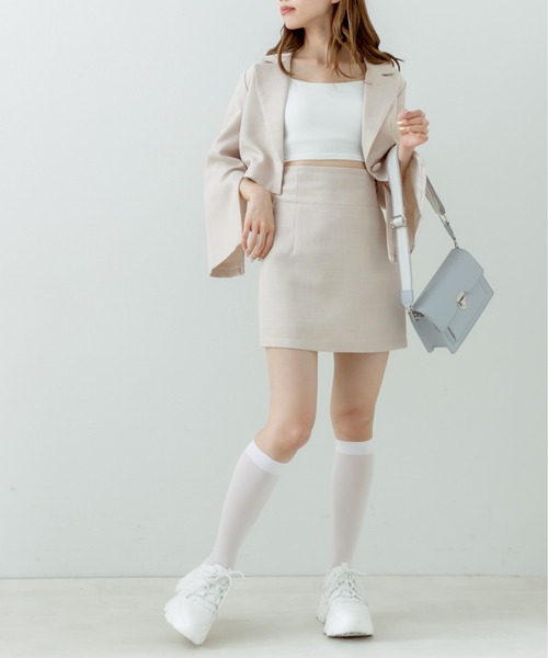 OLIVE des OLIVE(オリーブデオリーブ)の「【WEB限定カラー有】袖スリットテーラードジャケット(テーラードジャケット・レディース・ブラック/クリーム/ブラウン/ベージュ/ネイビー/ライトベージュ/サックスブルー・FREE)」の21枚目の写真