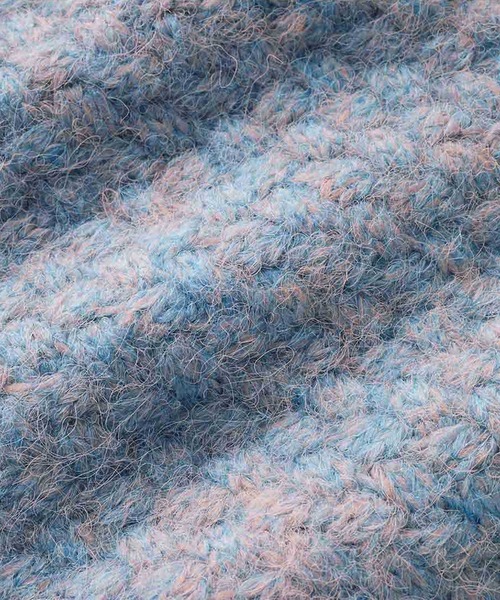 Live in comfort（リブインコンフォート）の「リブ　イン　コンフォート　華やかに首もとを包み込む　あったか裏ボアコンパクトスヌード（ネックウォーマー/スヌード・レディース・ブルー系その他/ターコイズブルー/アイボリー・ONE SIZE）」の7枚目の写真