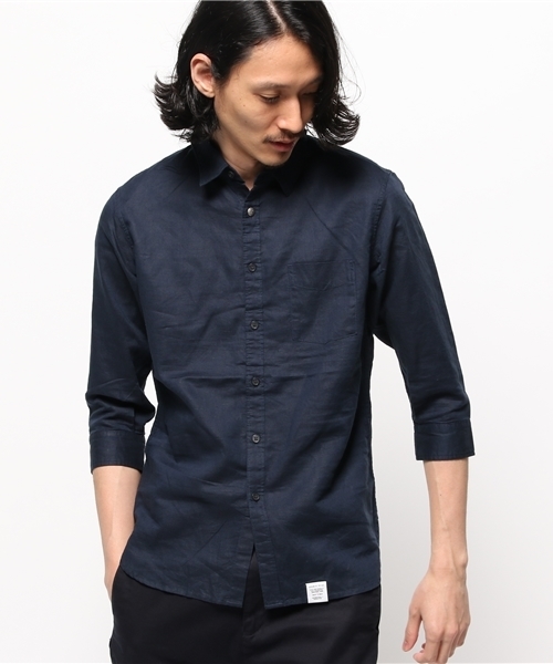 AZUL by moussy（アズールバイマウジー）の「コンチョ釦使い綿麻7分袖シャツ（シャツ/ブラウス・メンズ・ホワイト/ライトピンク/インディゴブルー/イエロー・X-LARGE/LARGE/SMALL/X-SMALL/MEDIUM）」の3枚目の写真