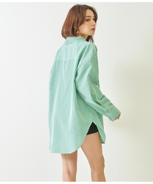 ANAP(アナップ)の「ストライプビッグシャツ(シャツ/ブラウス・レディース・ネイビー/ベージュ/グリーン・FREE)」の11枚目の写真