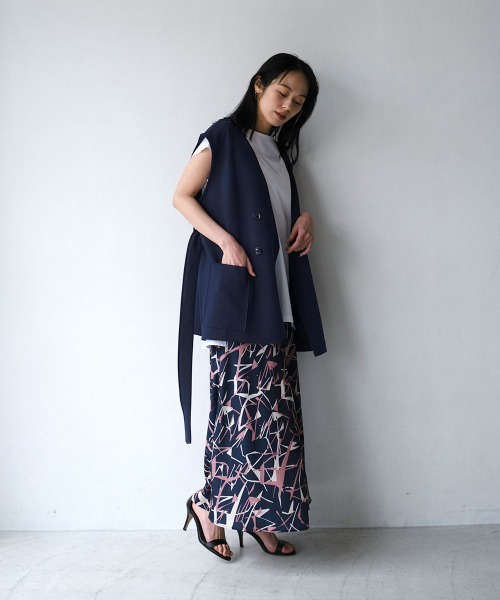 marjour（マージュール）の「PONTE GILET（ベスト・レディース・ネイビー/チャコールグレー・M）」の21枚目の写真