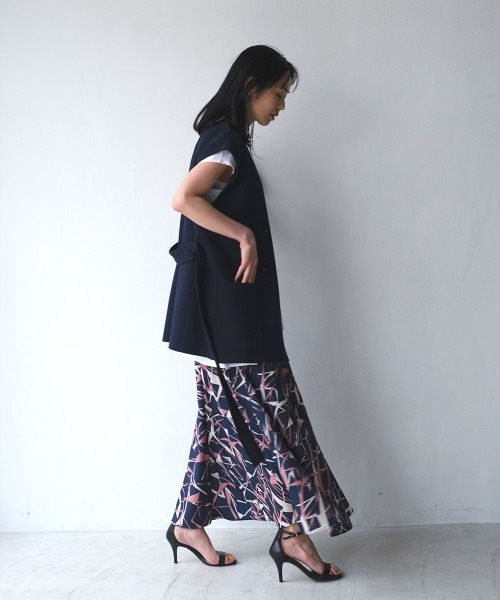 marjour（マージュール）の「PONTE GILET（ベスト・レディース・ネイビー/チャコールグレー・M）」の8枚目の写真