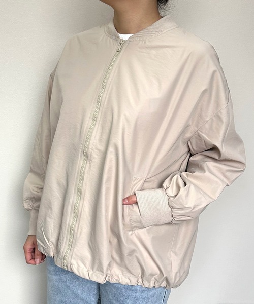 CRB（シーアールビー）の「ジップブルゾン（ブルゾン・レディース・アイボリー/ブラック/ライトパープル/グレイッシュベージュ・F）」の7枚目の写真