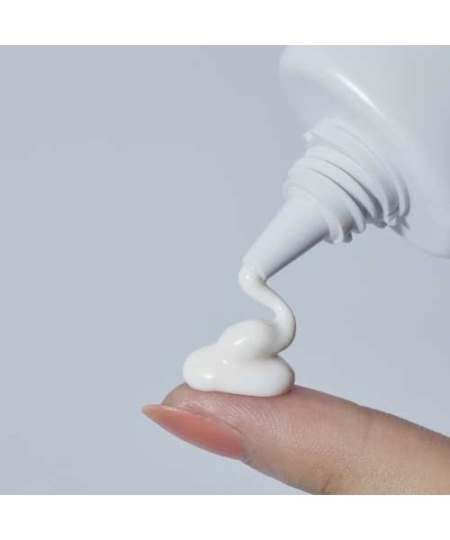 セール】to/one / シルキー デイ エッセンス UV（日焼け止め/UVケア