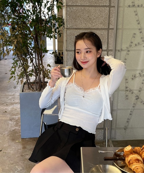 by muni:r（バイ ムニール）の「ローライズプリーツスカート（スカート・レディース・ブラック/ベージュ・MEDIUM/SMALL）」の9枚目の写真