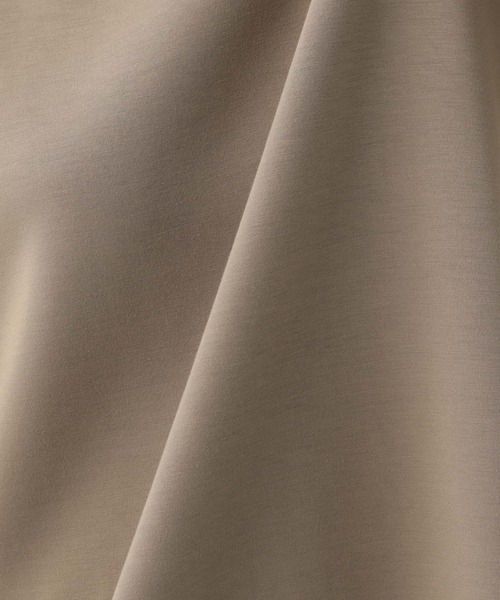 Elura(エルーラ)の「大人リュクスフレアパーカー(パーカー・レディース・ホワイト/グレイッシュベージュ/チャコールグレー/ブラウン系その他/ネイビー/オフホワイト・MEDIUM/LARGE/SMALL)」の18枚目の写真