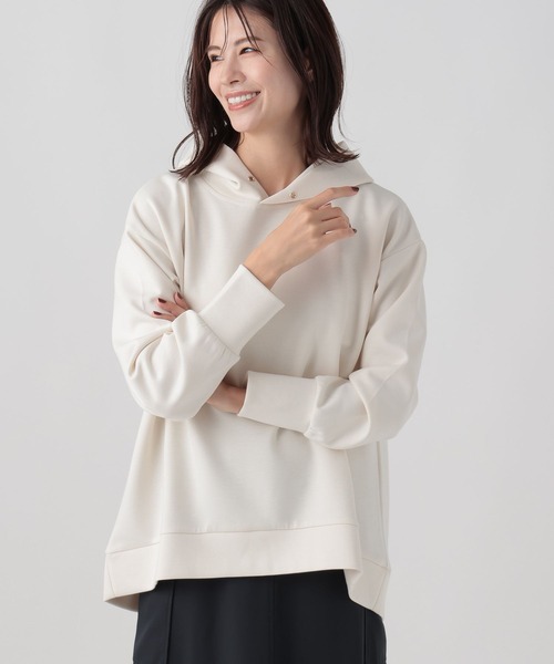 Elura(エルーラ)の「大人リュクスフレアパーカー(パーカー・レディース・ホワイト/グレイッシュベージュ/チャコールグレー/ブラウン系その他/ネイビー/オフホワイト・MEDIUM/LARGE/SMALL)」の22枚目の写真