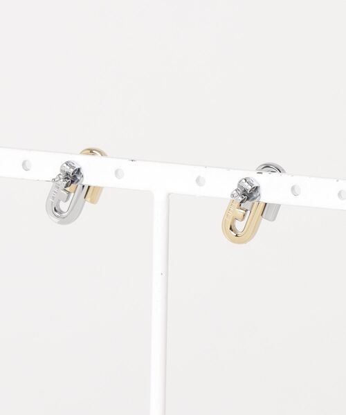 L.H.P(エルエイチピー)の「FURLA/フルラ/ARCH DOUBLE EARRINGS(ピアス(両耳用)・レディース・ゴールド・F)」の2枚目の写真